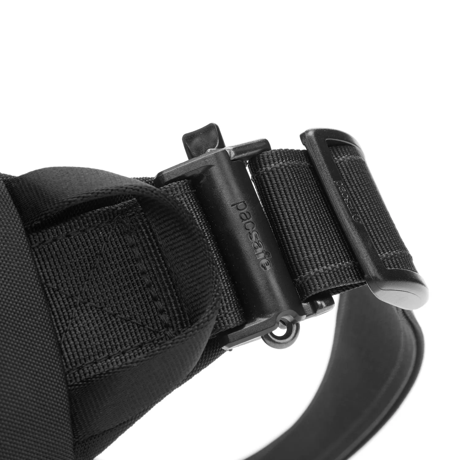 Pacsafe - Metrosafe X Urban Sling - Black