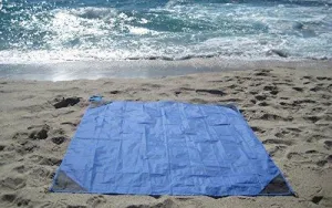 SupplyDistrict - Large (63 x 43 inches) Pocket Blanket for Outdoor, Camping, Picnic, Beach, Hiking